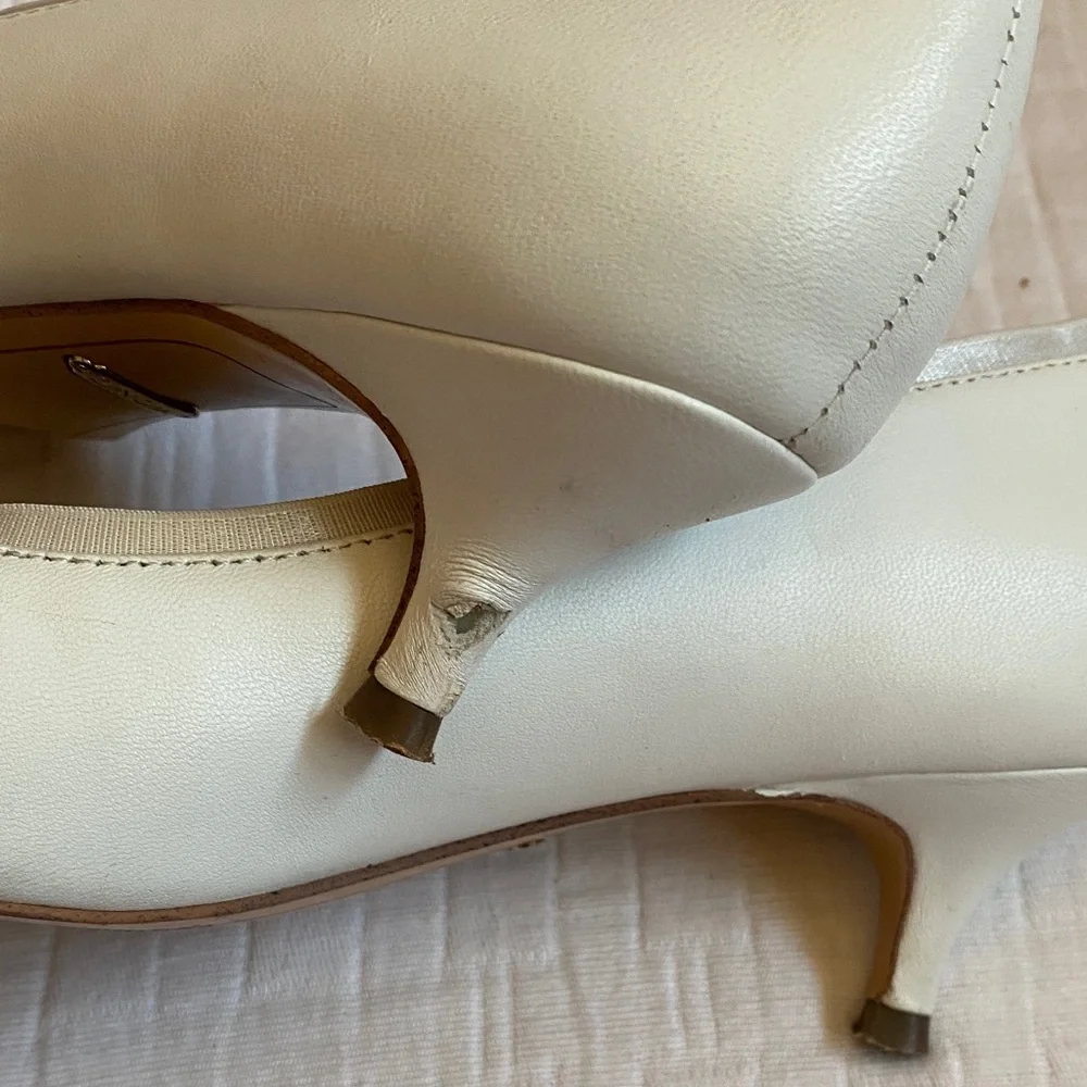 Vionic sleek pointed